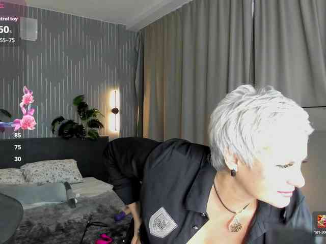 Linda-Zefir Live Webcam on BongaCams
