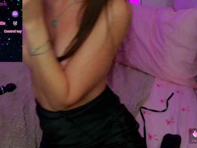 GirlLeysan webcam