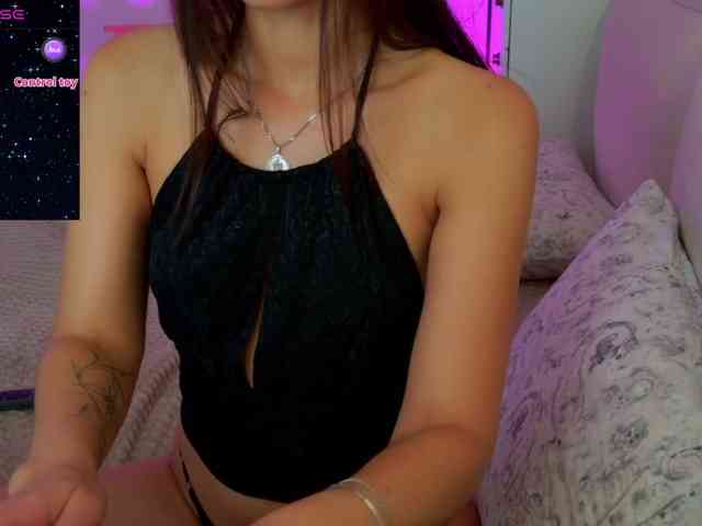 GirlLeysan webcam