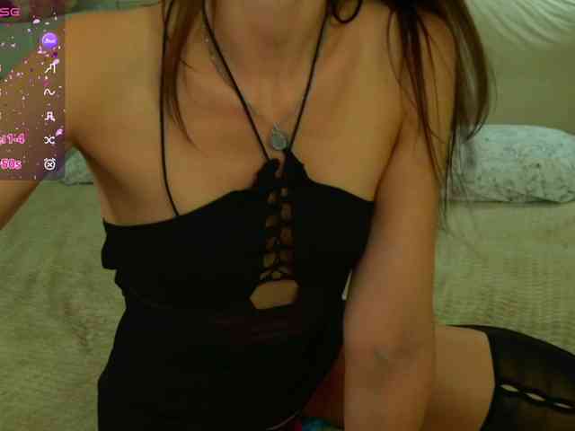 GirlLeysan webcam