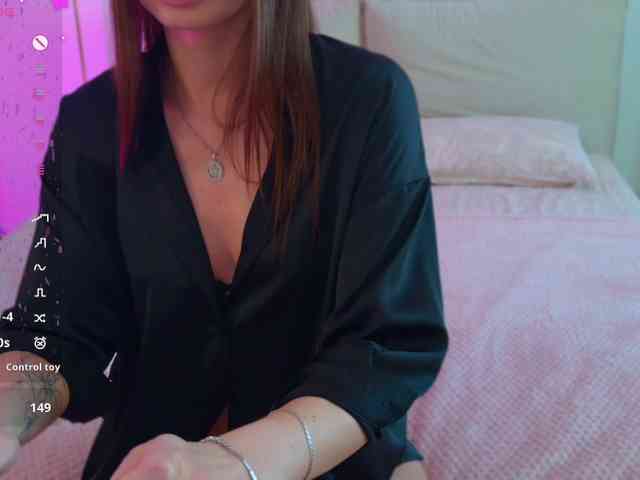 GirlLeysan webcam