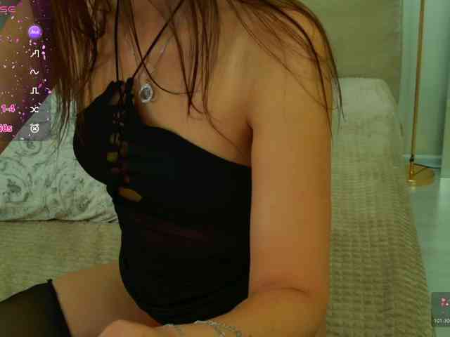 GirlLeysan webcam