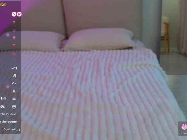 GirlLeysan webcam