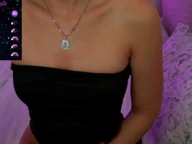 GirlLeysan webcam