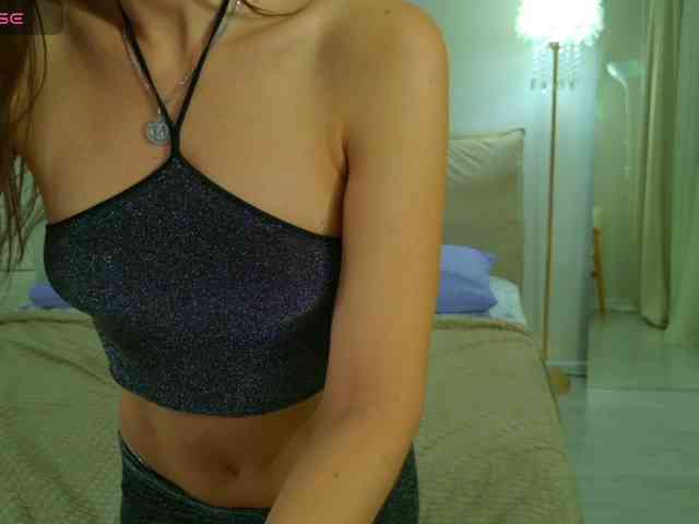 GirlLeysan webcam