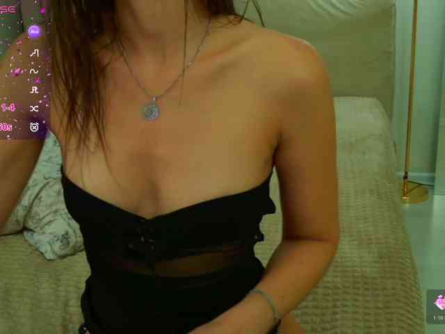 GirlLeysan webcam