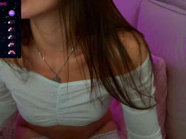 GirlLeysan webcam