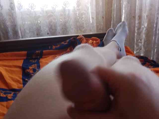 Max35b Max35b