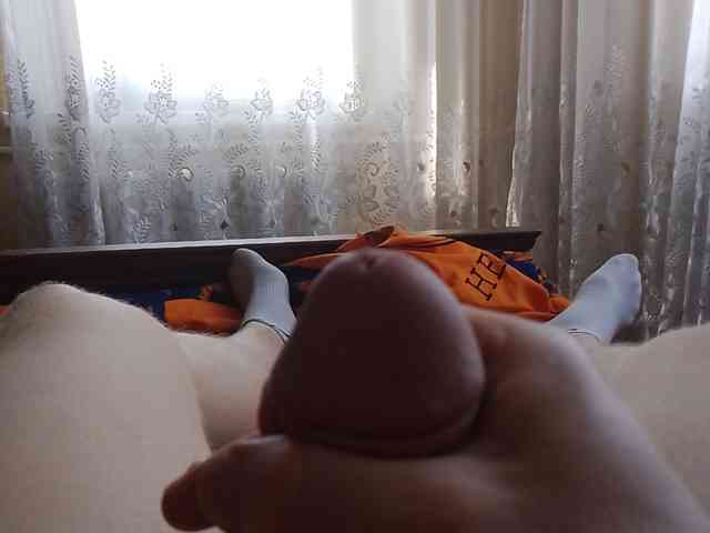Max35b Max35b