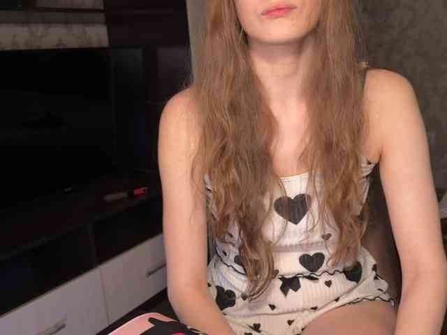 milano4ka_sexwife webcam