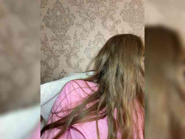 milano4ka_sexwife webcam