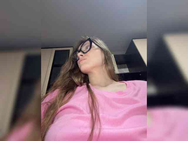milano4ka_sexwife webcam
