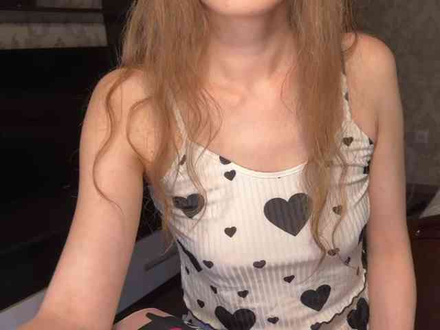 milano4ka_sexwife webcam