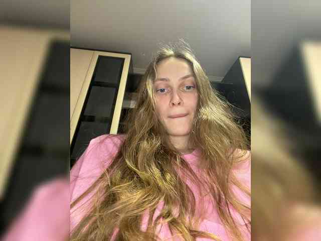milano4ka_sexwife webcam