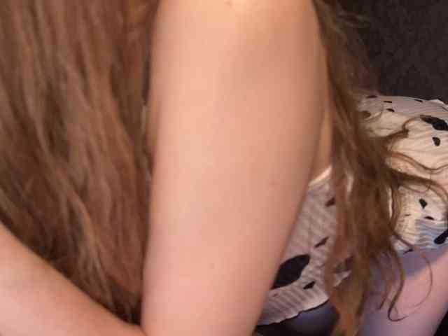 milano4ka_sexwife webcam