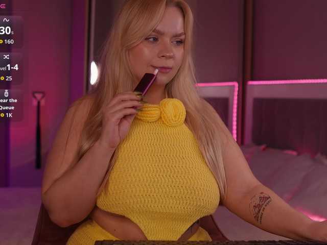 LisaLove4 webcam