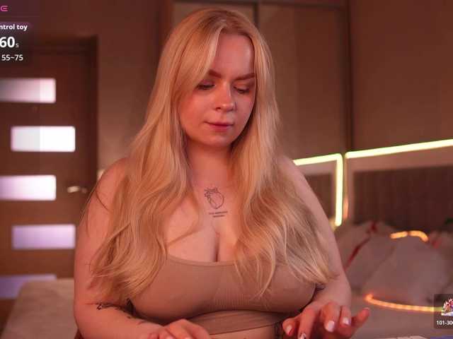LisaLove4 live cam on BongaCams