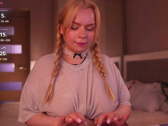 LisaLove4 live cam on BongaCams