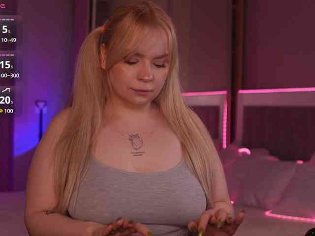 LisaLove4 webcam