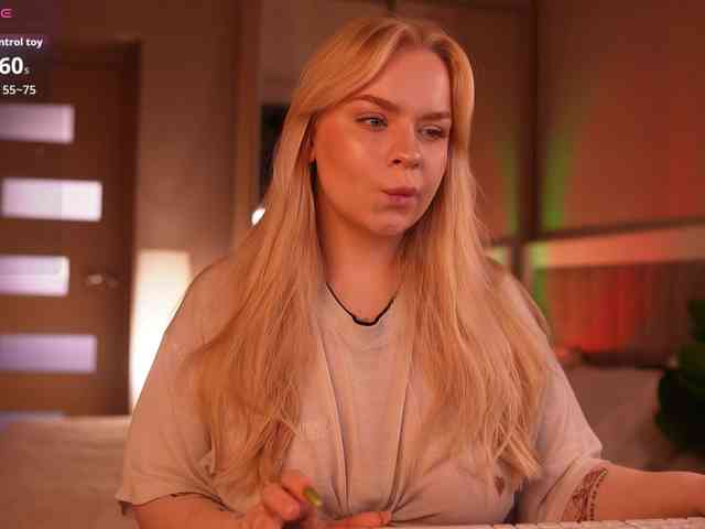 LisaLove4 webcam