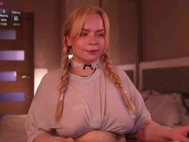 LisaLove4 webcam