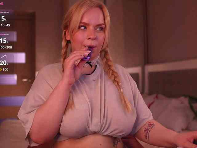 LisaLove4 webcam