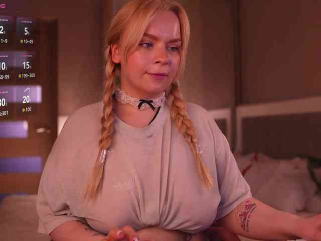 LisaLove4 webcam