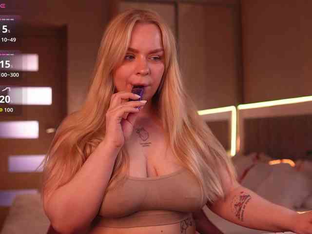 LisaLove4 webcam