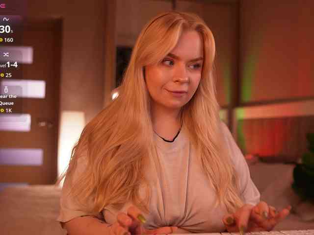 LisaLove4 webcam