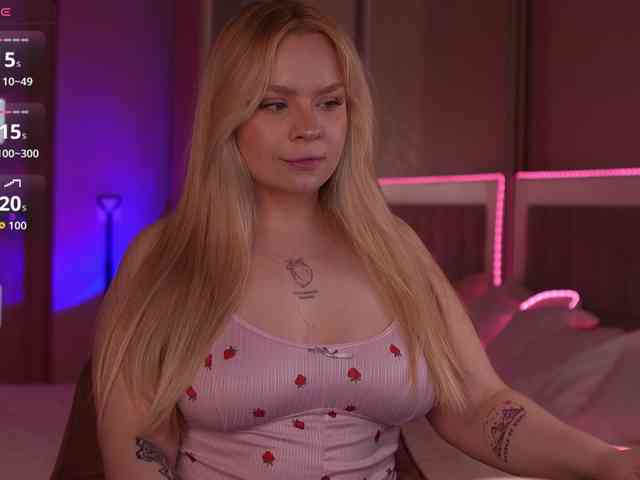LisaLove4 webcam