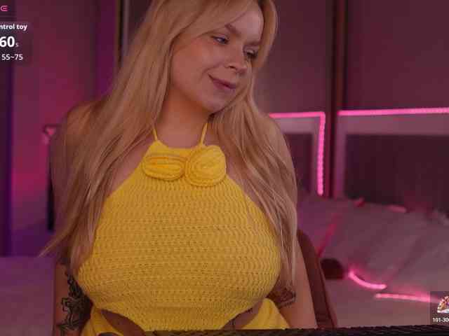 LisaLove4 webcam