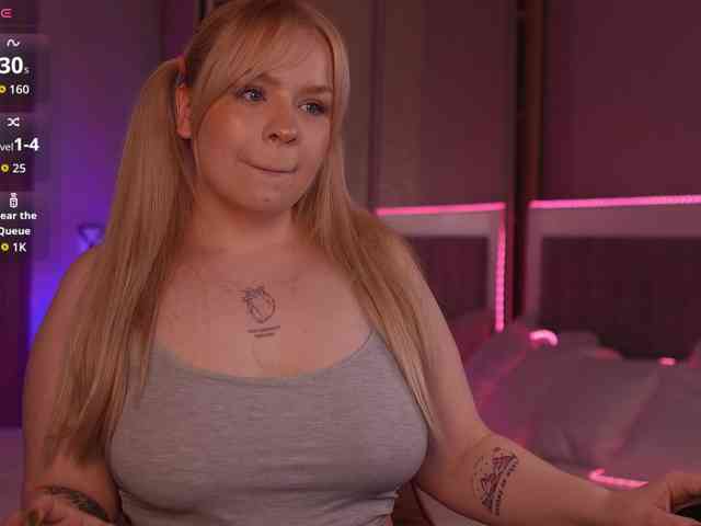 LisaLove4 webcam