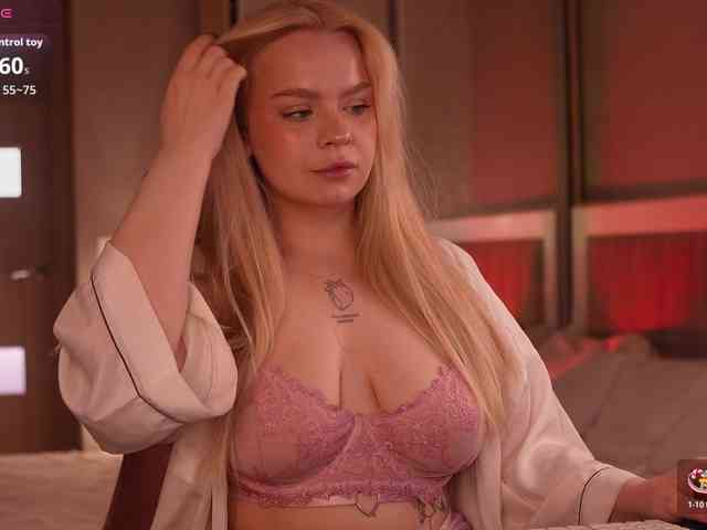 LisaLove4 webcam