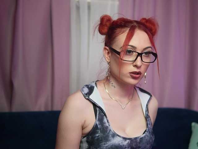 EvelynCandy live cam on BongaCams