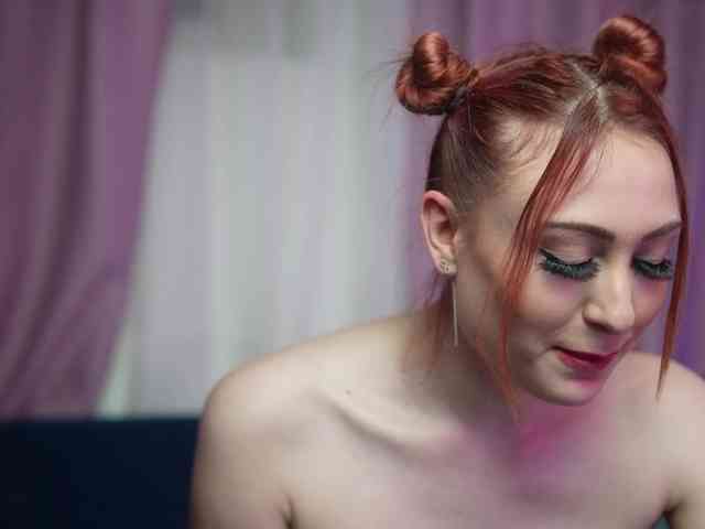 EvelynCandy webcam
