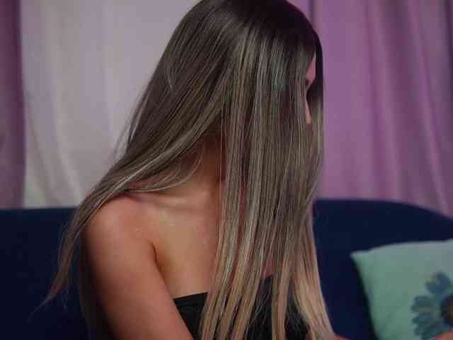 EvelynCandy webcam