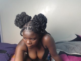 Petitebeauty's Live Webcam