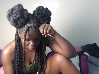 Petitebeauty's Live Webcam