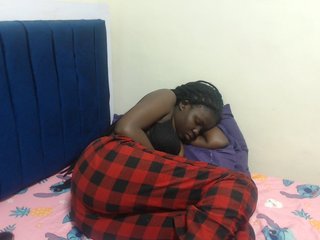 Petitebeauty's Live Webcam
