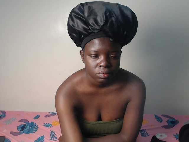 Petitebeauty live cam on BongaCams
