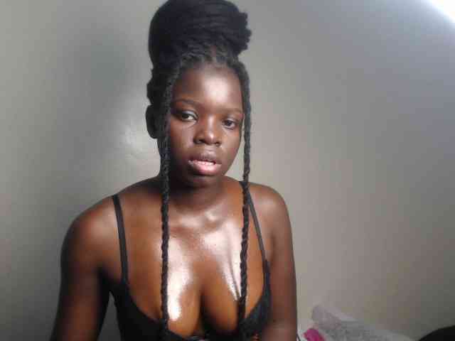 Petitebeauty webcam