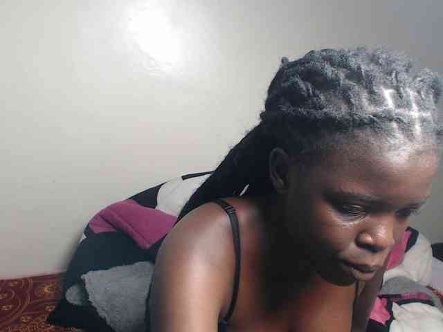 Petitebeauty webcam