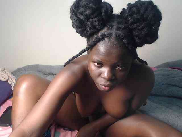 Petitebeauty webcam