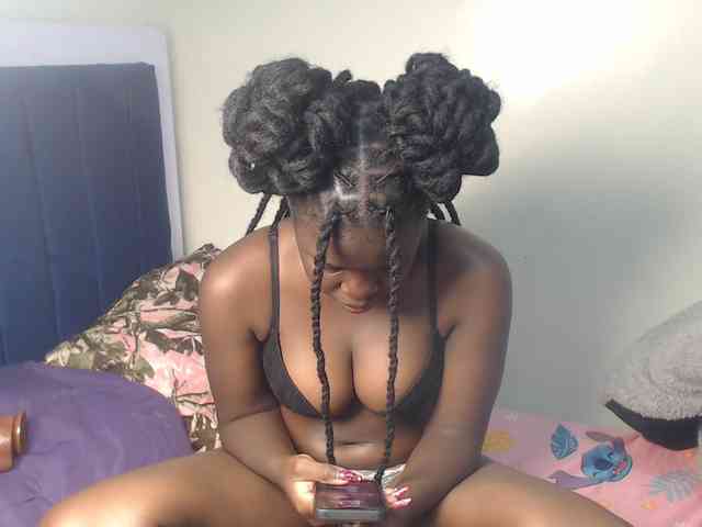 Petitebeauty webcam