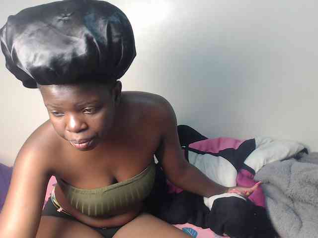 Petitebeauty webcam