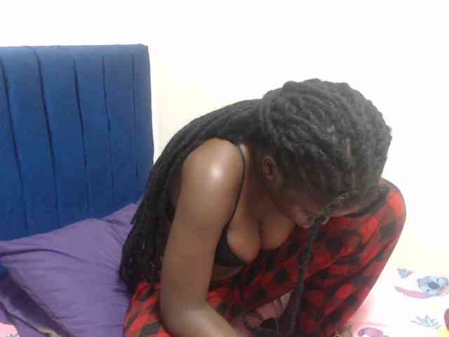 Petitebeauty webcam