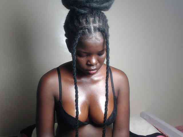 Petitebeauty webcam