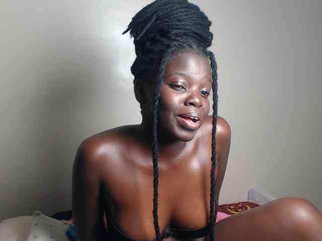 Petitebeauty webcam