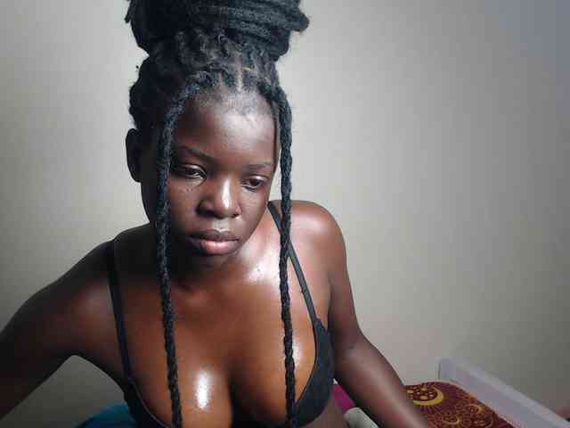 Petitebeauty webcam
