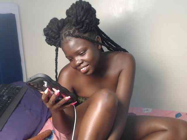 Petitebeauty webcam